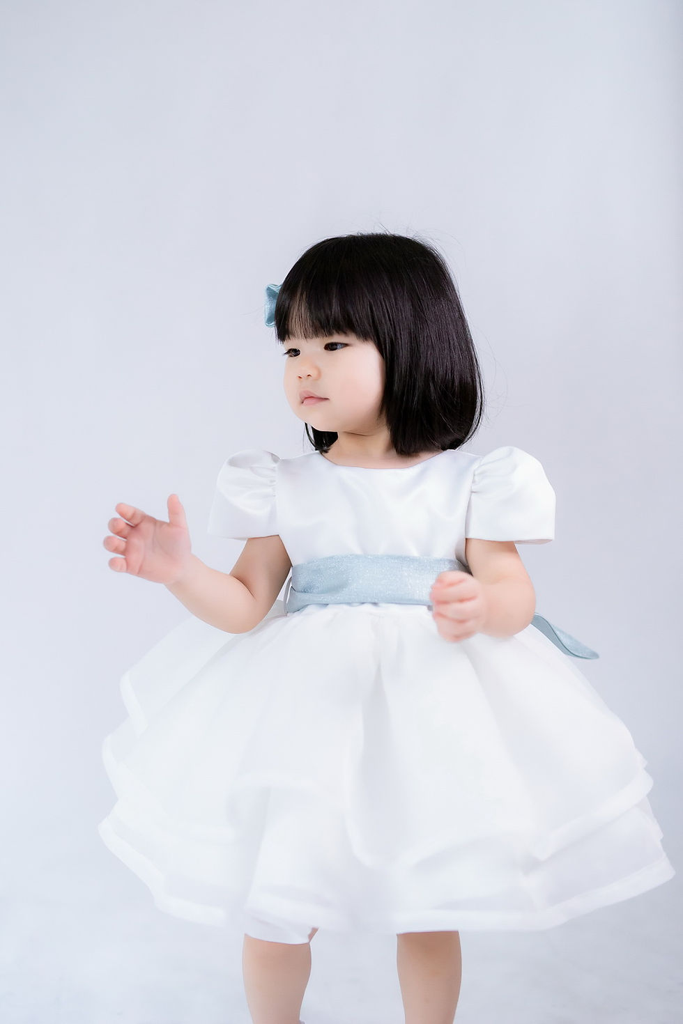 Thumbnail: ชุดราตรีเด็ก สีขาว H20 Silver