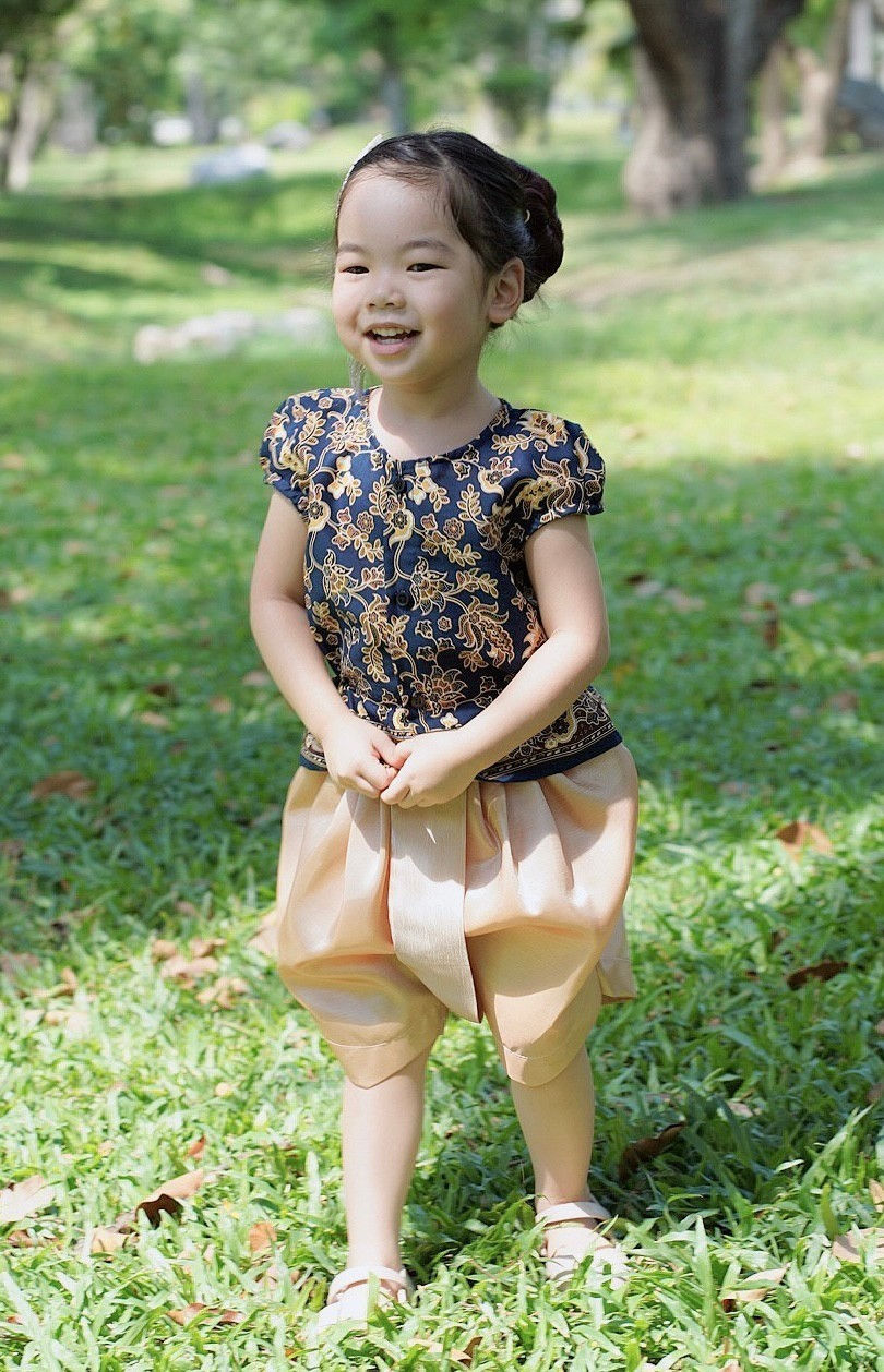 ภาพขนาดย่อ: ชุดไทยเด็กหญิง SK2105-Navy