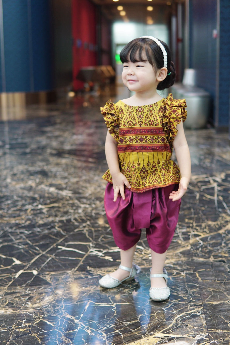 ภาพขนาดย่อ: ชุดไทยเด็ก J3 Karaked- Yellow
