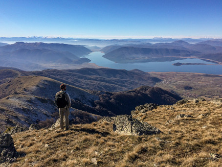 Hiking on Mt Varnoundas