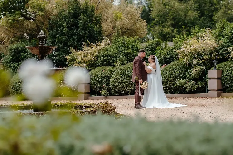 Riverside_Country_Estate_Fountain