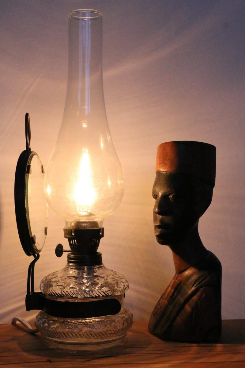 Thumbnail: Vintage Lamp 006