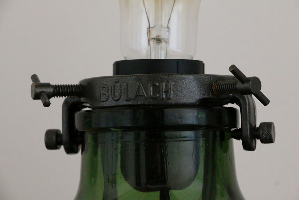 Thumbnail: Vintage Lamp 001