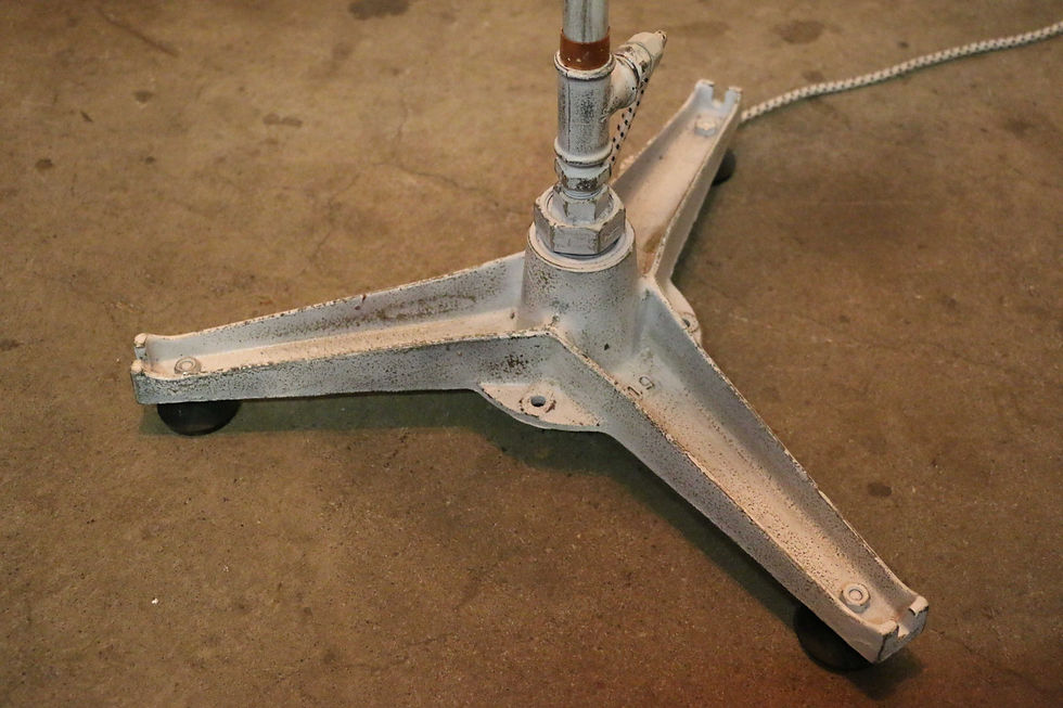 Thumbnail: Floor Lamp F019