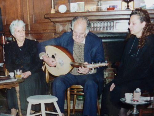 Yehezkel & Habiba Kojaman: Yehezkel & Habiba playing oud in the house Sami Zubaida. UK, 1994