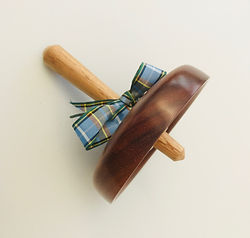Oak & Mahogany Retro Spinning Top