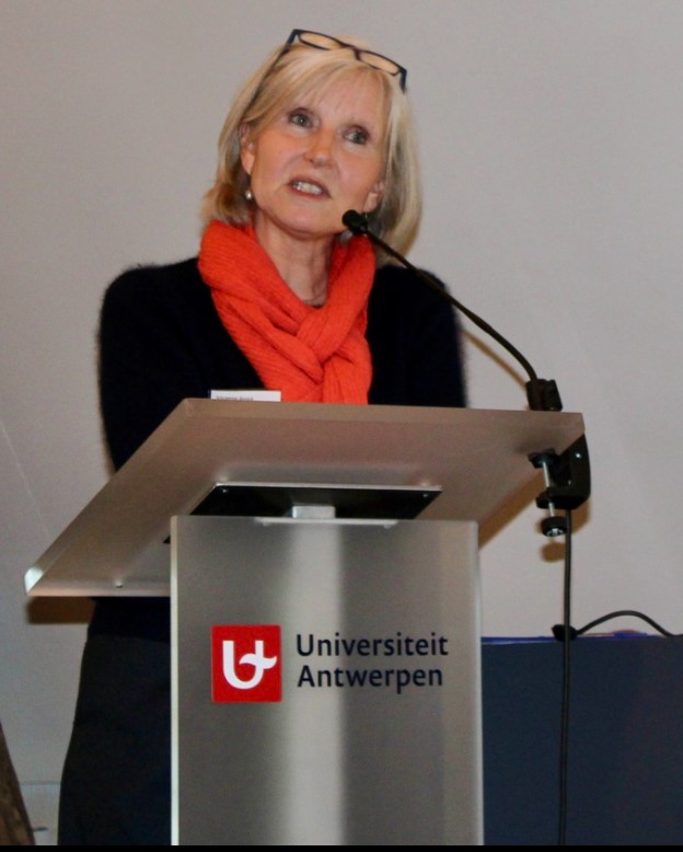 Prof. Dr. Annick Schramme