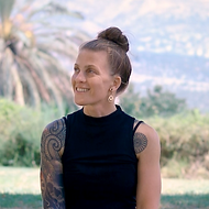 דניאלה פלמן קארו מורה ליוגה שמשתמשת במדידייט לנהל את הסטודיו. דניאלה תשתף איך המערכת ניהול עוזרת לה.