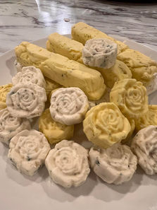 Viking Salt Compound Butter & Wilde Garlek Cream Cheese
