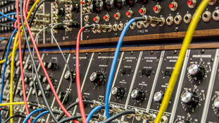 AMAZING WOMEN BEHIND THE SCENES OF THE MUSIC