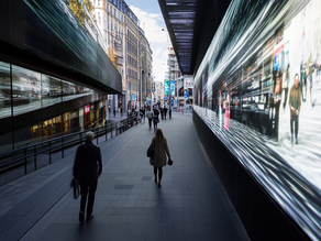 AI-driven innovation in smart city governance: Ethical and Sustainable Pathways for Urban Futures