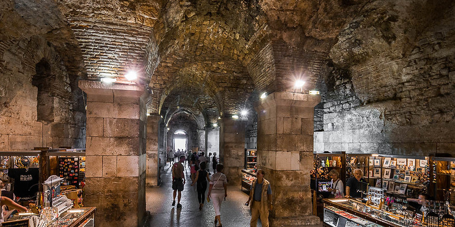 Split Walking Tours - Diocletian's cellars