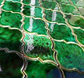 Marrakesz - Arabeska Ręcznie robione kafle ceramiczne w stylu orientalnym lub boho w kolorze szylkretowej zieleni