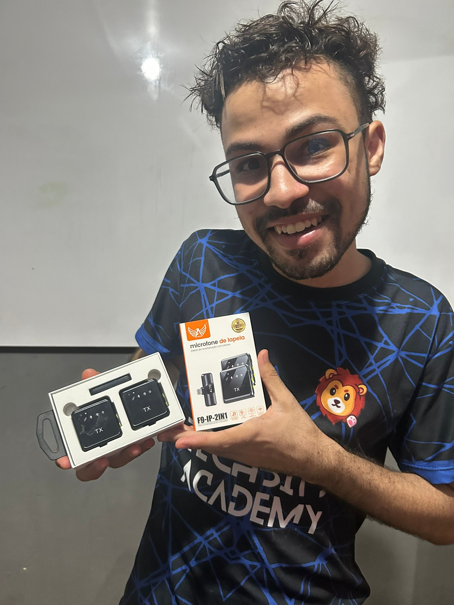 Microfone de Lapela 2 em 1 (Iphone) | Promo Relâmpago