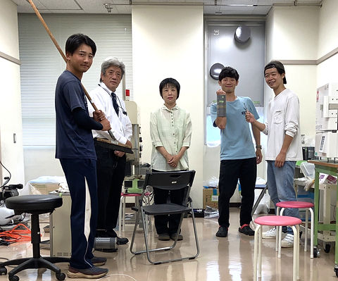 24_研究室集合写真_IMG_0223 (1)_edited.jpg