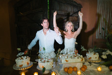 cake-cutting-moment-for-weddings
