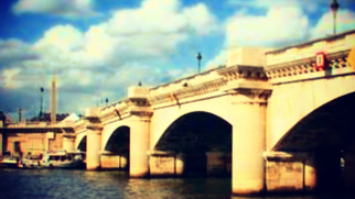 Un vrai troll national caché dans Paris