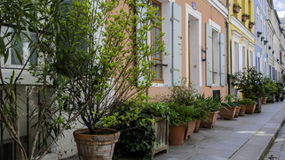 Une vraie rue arc-en-ciel cachée dans Paris