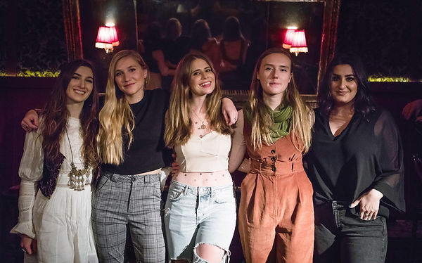 49804326_596444414135335_656434512233758