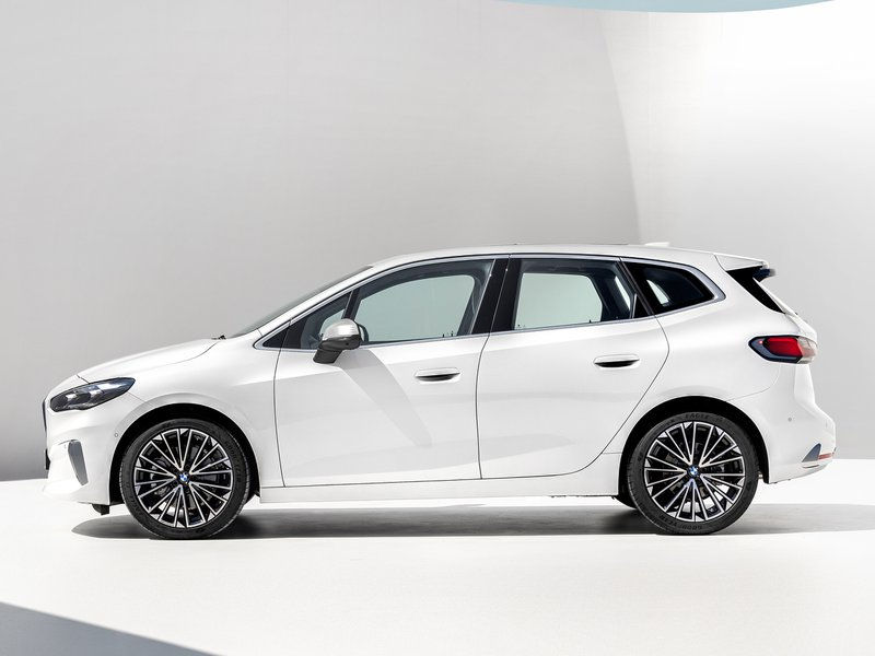Miniatura: BMW X2 - xDrive 25e Business X automatico