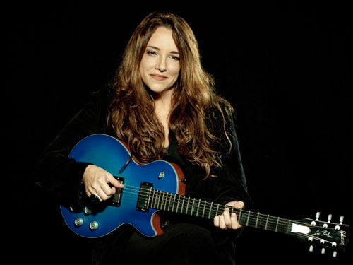 Ana Carolina comemora 15 anos de carreira com show em Manaus