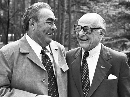 Je „změna klimatu/globální oteplování“ mýtus, který má lidi vystrašit, aby neměli děti?