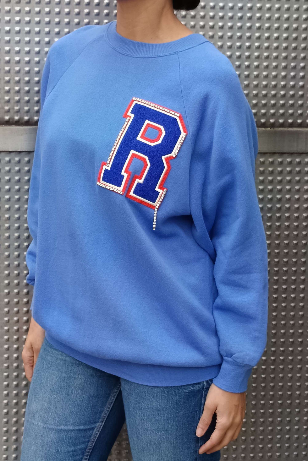 Thumbnail: R sweatshirt 