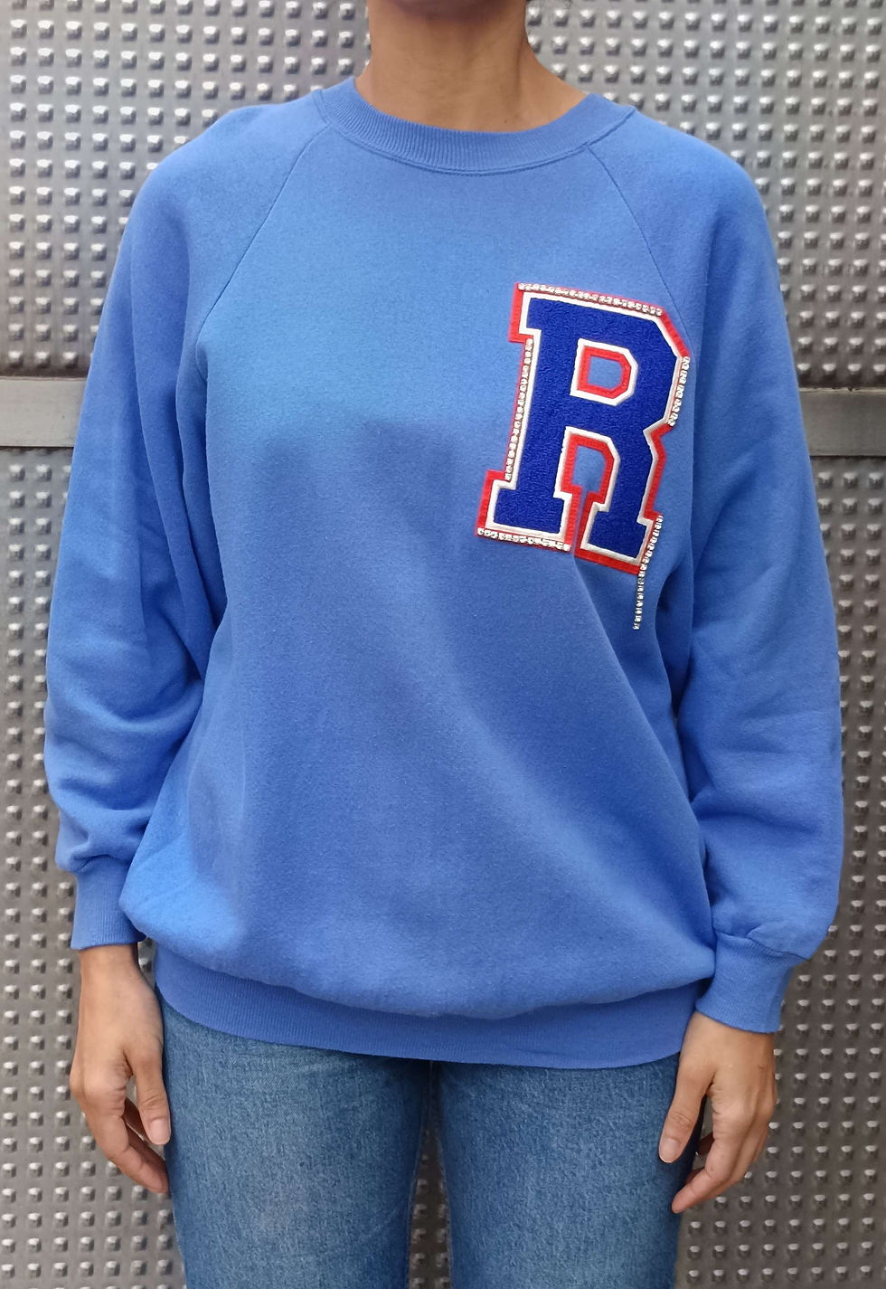 Thumbnail: R sweatshirt 