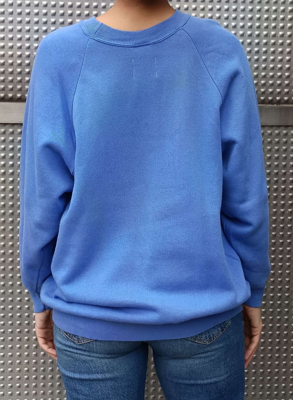 Thumbnail: R sweatshirt 