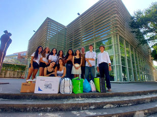 Alunas do 8.º D lançam campanha solidária