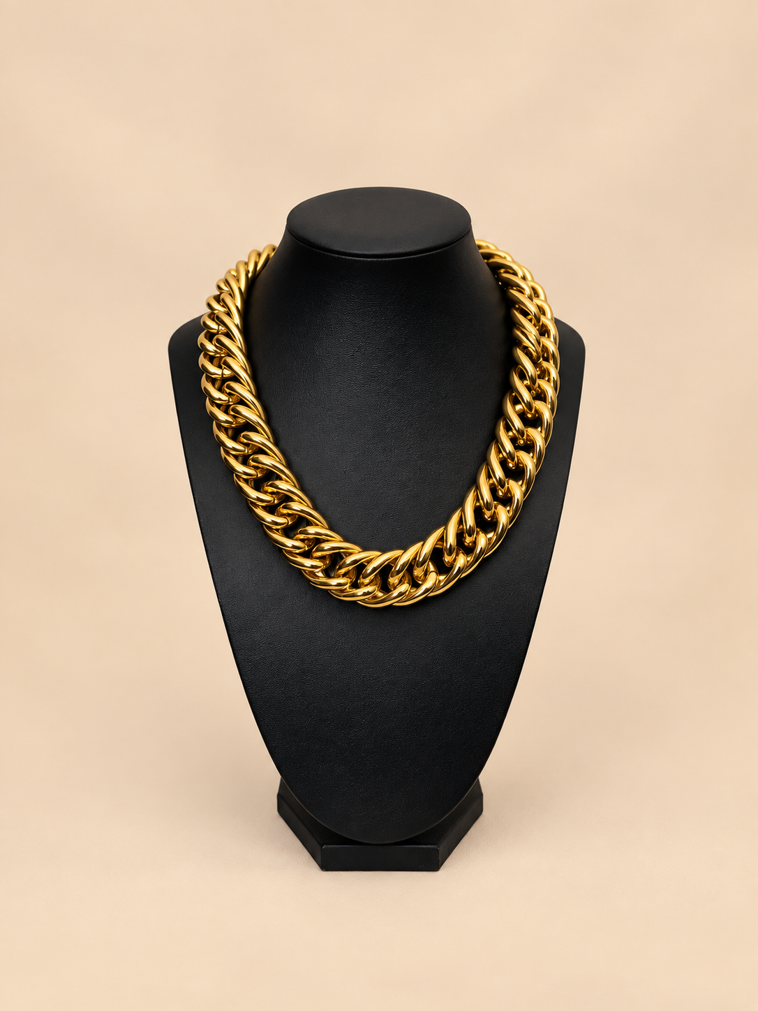 Vintage gold-tone chunky curb chain necklace front view
