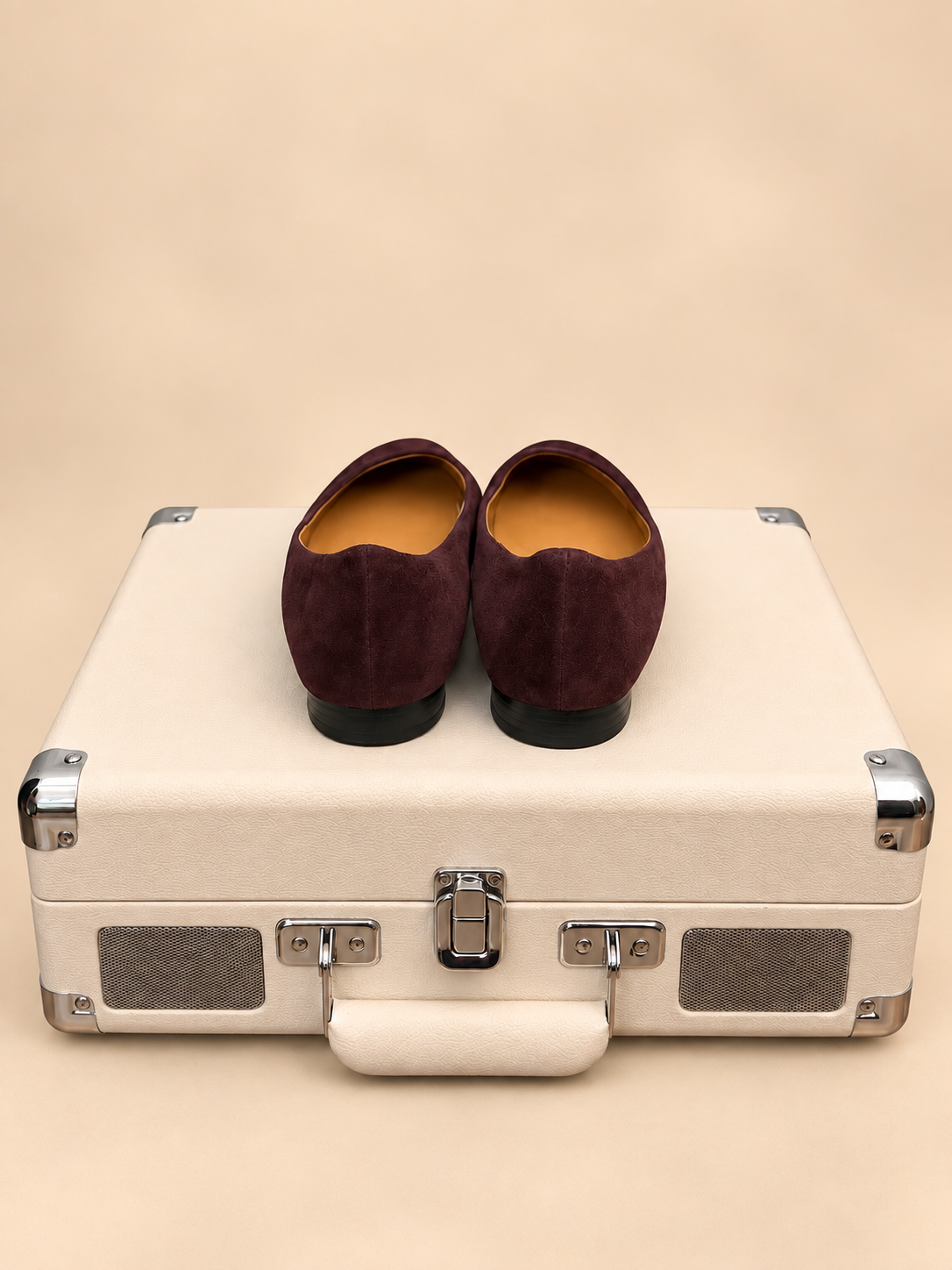 Italian burgundy suede ballet flats heel detail