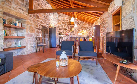 Descubra o alojamento para uma estadia perfeita. Onde ficar e onde dormir. O que visitar e o que fazer. Casas de turismo em Arcos de Valdevez e Parque Nacional Peneda Gerês!