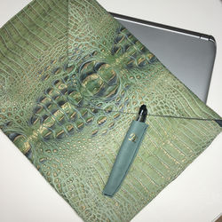 Croco Laptop Sleeve