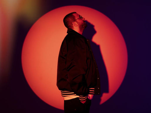 ALİŞ BERGAMALI’DAN ETKİLEYİCİ BİR ŞARKI
“YANA YANA”