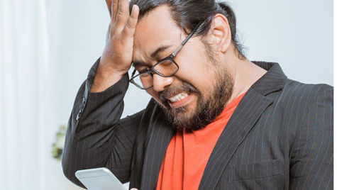 Est-il légal d'envoyer des SMS à un salarié en arrêt maladie ?