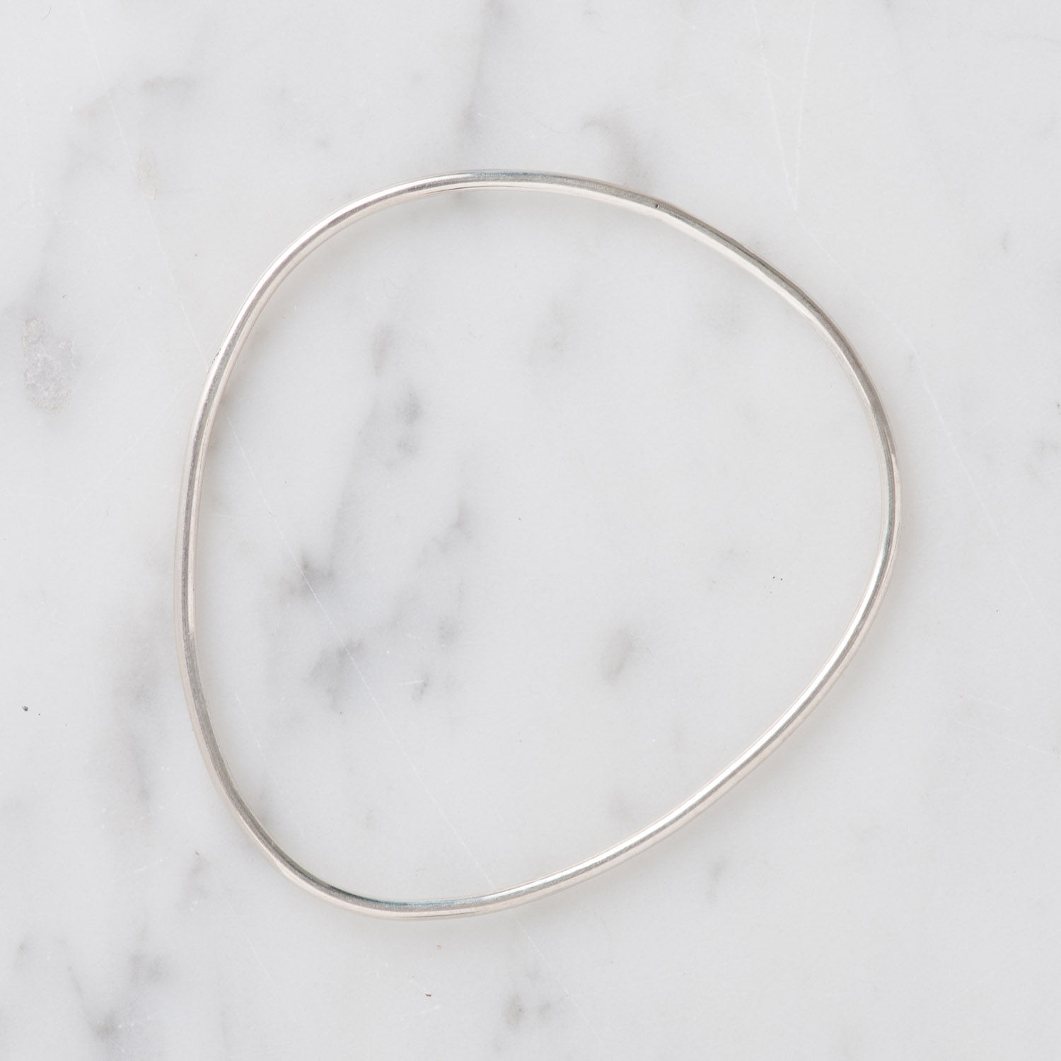 OVOID BANGLE SILVER