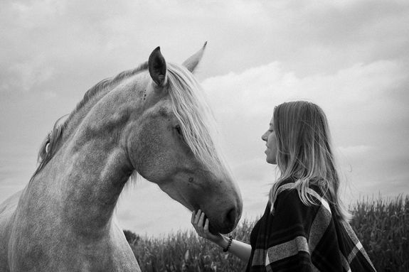 portait femme avec cheval