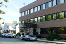 70-Glen-Cove-Rd-Roslyn-NY-Primary-Photo-1-HighDefinition.jpeg
