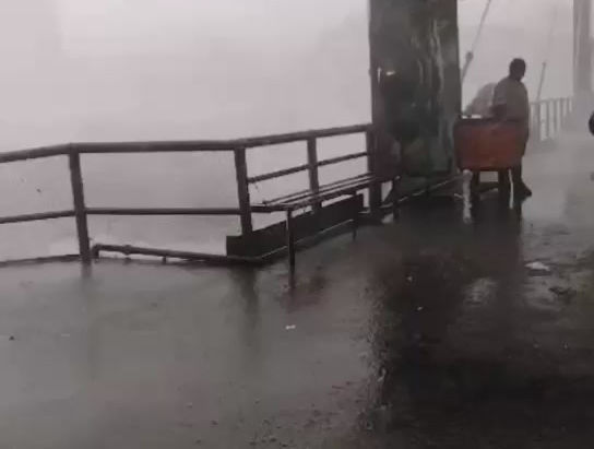 Lluvias intensas provocan severos daños en el mercado La Isla
