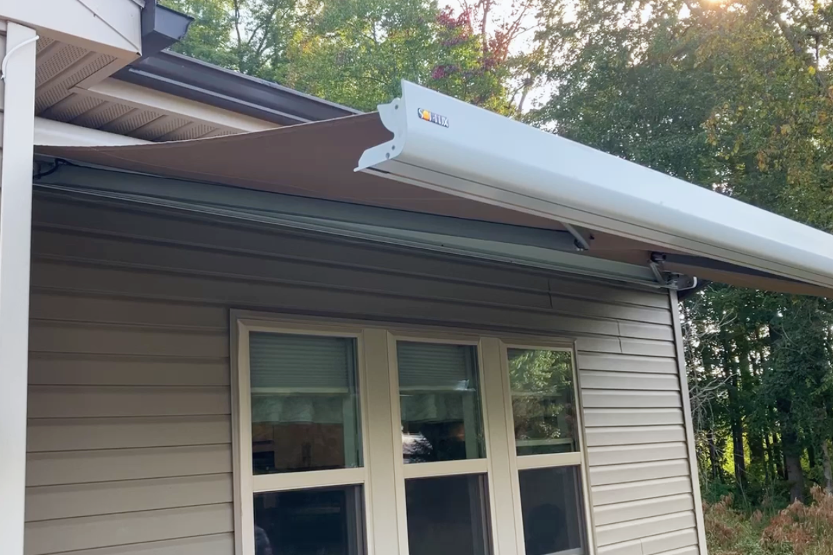Mirage patio awning retracting