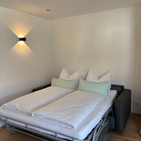 Ausziehsofa mit richtiger Matratze 160x200 cm