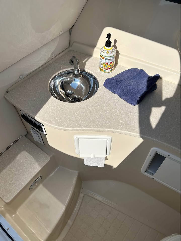 Miniature : Four Winns  H31  2011