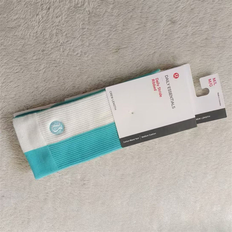 Thumbnail: Lululemon Crew Socks Daily Essentials Logo Socks 3 Pairs for Men Women Comfort