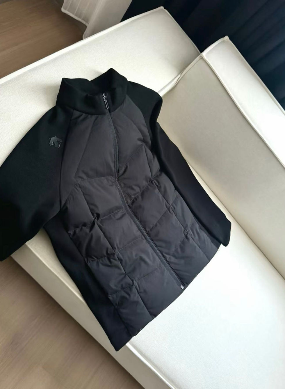 Thumbnail: Descente Men's White Duck Down Jacket Puffer Jacket Warmth Lightweight Outdoor
