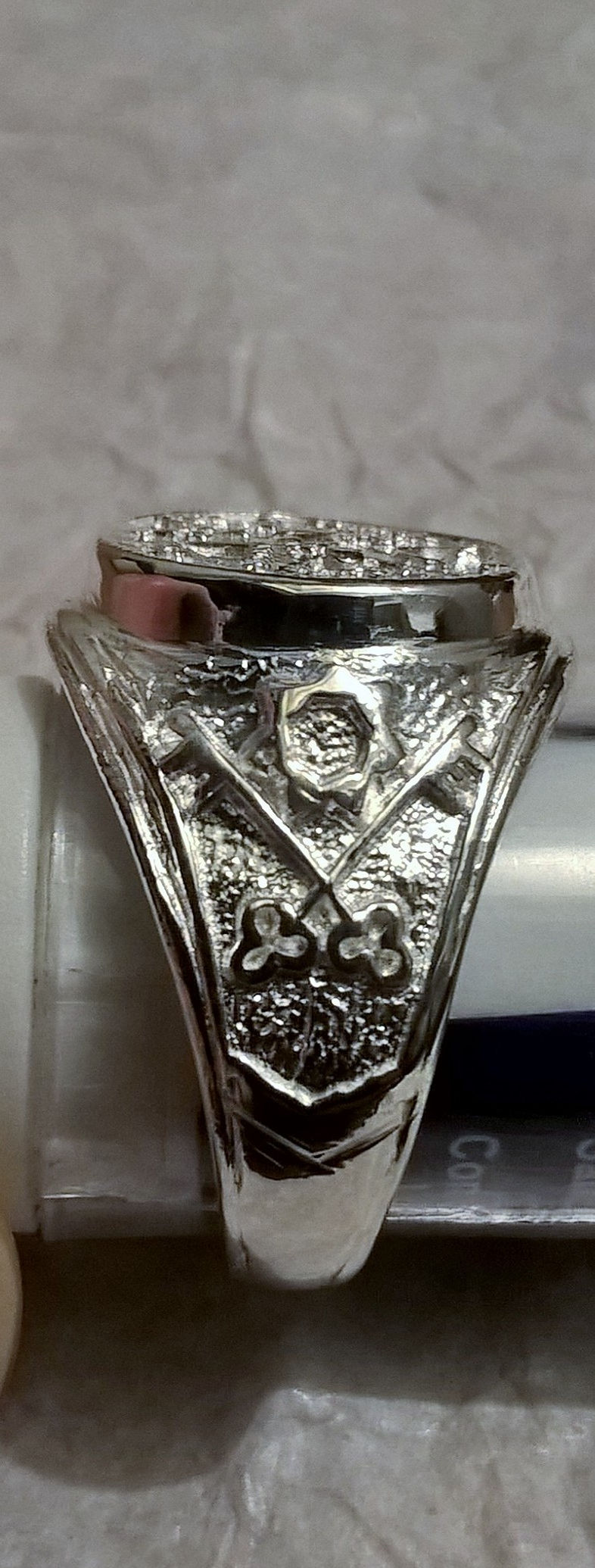 Miniatura: anillo pentagrama simbolos