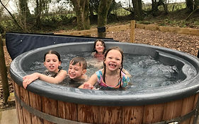 royal-tubs-hot-tubs-for-sale-iow-.jpg