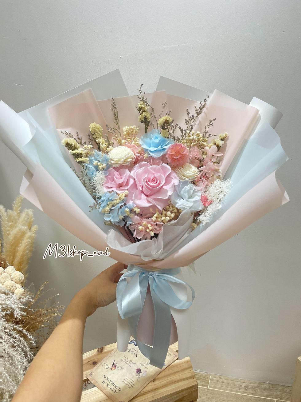 縮圖：M size-🍬櫻花粉紅x粉藍色永生花束 