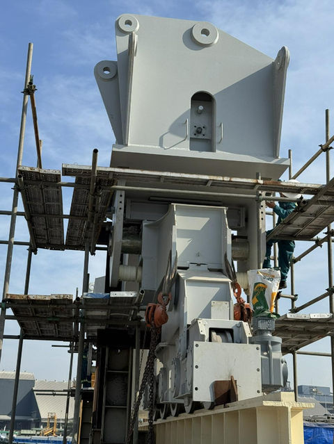 Base isolation system for quayside crane. Seismic design provided by Casper, Phillips & Associates.