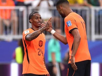 Goals Galore and Heavyweight Dominance